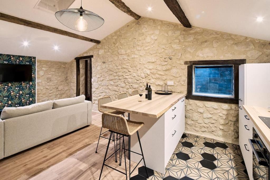Gite Au Coeur Des Vignes Montagne  Kültér fotó